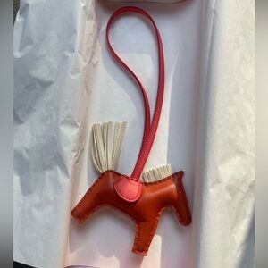 Hermes Rodeo PM size